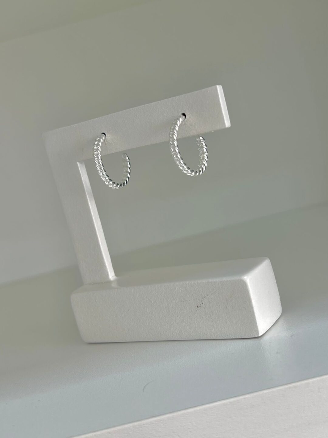 Argola Com Tarraxa Fio Corrente Prata 925