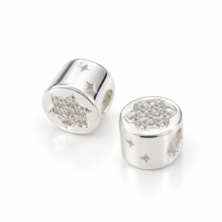 BERLOQUE ESTRELA COM ZIRCÕNIA DQ416 Berloque Estrela com Zircônias Prata 925