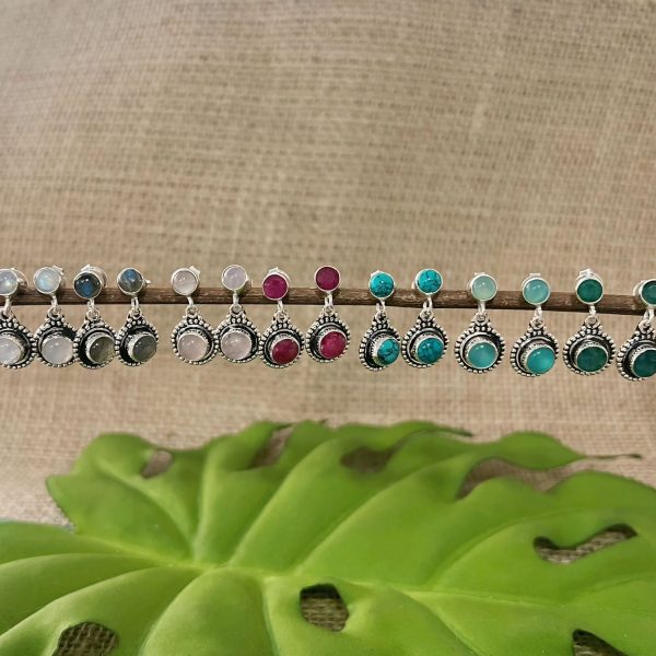 BRINCO PENDURADO / PEDRA NATURAL - PRATA BALI 925