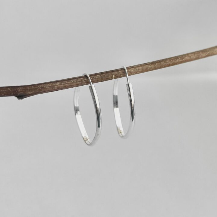 15299122994-whatsapp-image-2024-09-05-at-09-45-28.jpeg ARGOLA OVAL - PRATA 925
