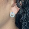 15302352273-whatsapp-image-2024-09-25-at-10-31-50-1.jpeg BRINCO CÍRCULO COM BORBOLETA - PRATA 925