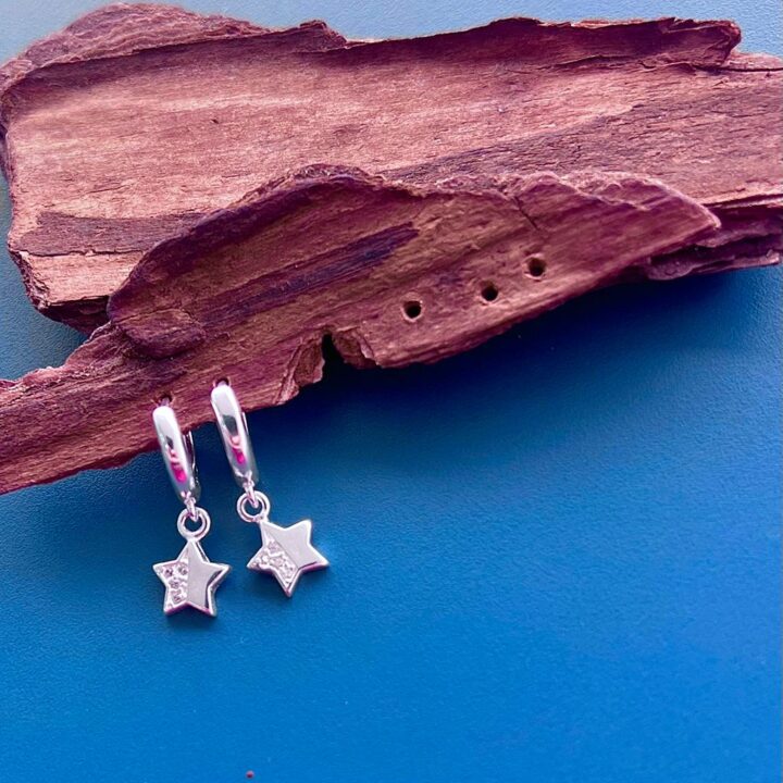 ARGOLINHA COM PINGENTE ESTRELA - PRATA 925