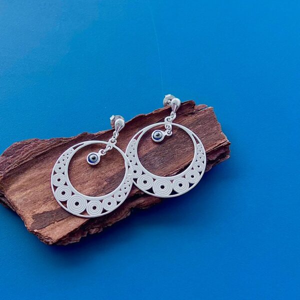 BRINCO CORTE A LASER OLHO GREGO - PRATA 925