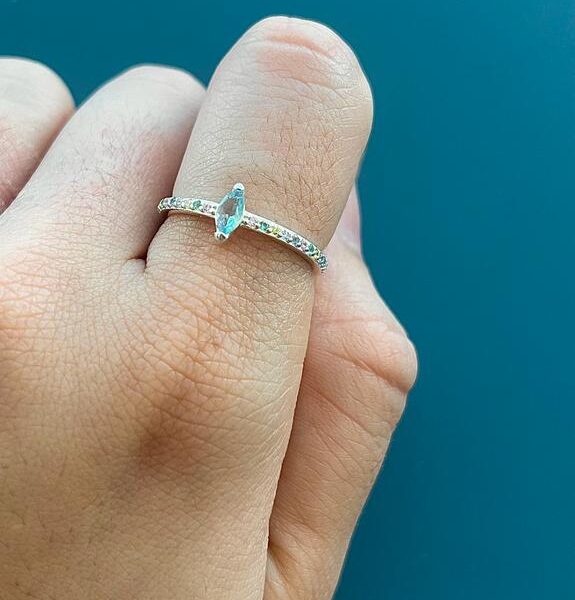 ANEL LOSANGO TOPÁZIO - PRATA 925