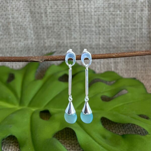 BRINCO PENDURADO / PEDRA NATURAL - PRATA BALI 925 - CALCEDÔNIA AZUL