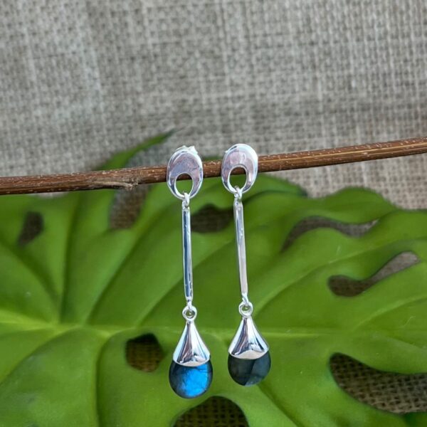 BRINCO PENDURADO / PEDRA NATURAL - PRATA BALI 925 - LABRADORITA