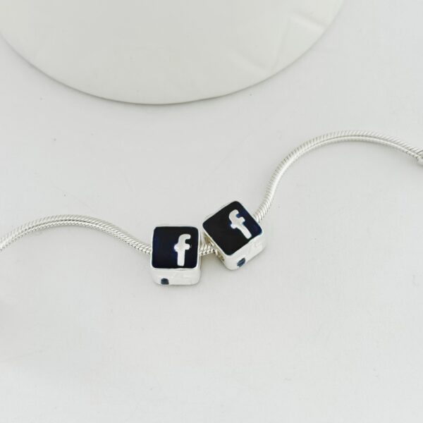 BERLOQUE FACEBOOK - PRATA 925