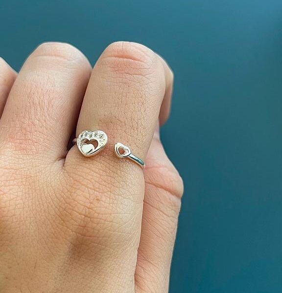 ANEL CORAÇÃO REGULÁVEL - PRATA 925