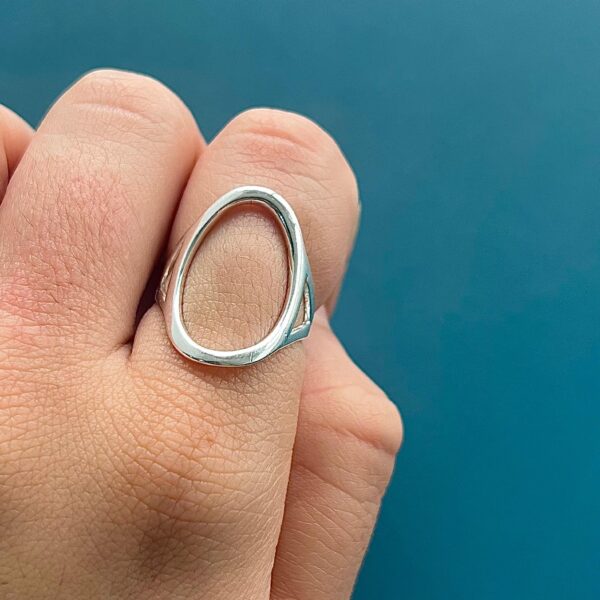 ANEL OVAL - PRATA 925