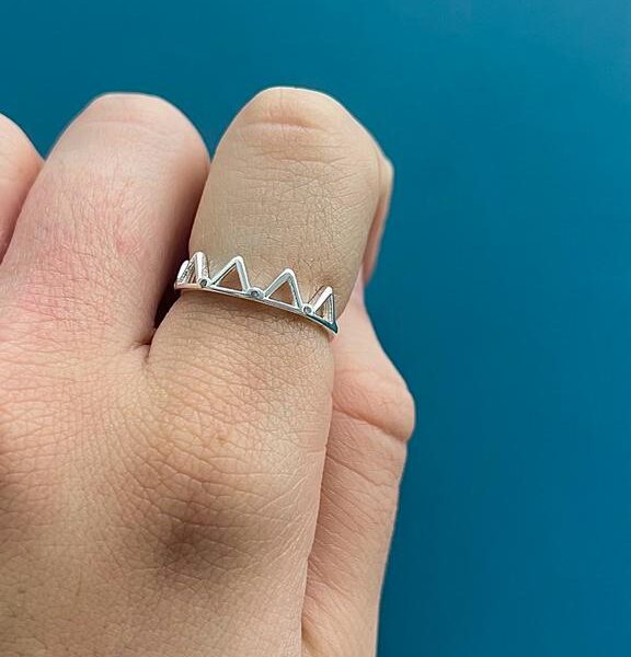 ANEL COROA COM ZIRCÔNIAS - PRATA 925