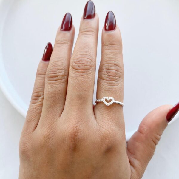 ANEL CORAÇÃO CRAVEJADO - PRATA 925 - 23