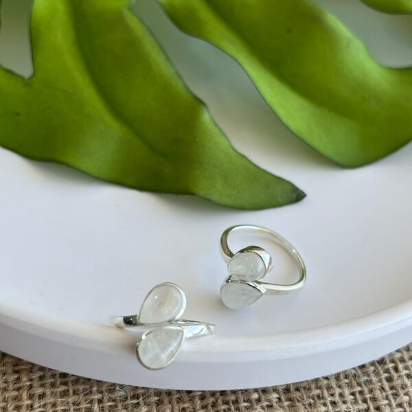 ANEL REGULÁVEL GOTAS / PEDRAS NATURAIS - PRATA BALI  925 - PEDRA DA LUA, 22