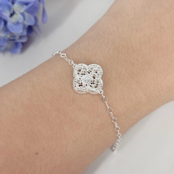 PULSEIRA NOSSA SENHORA / RENDA ITALIANA - PRATA 925