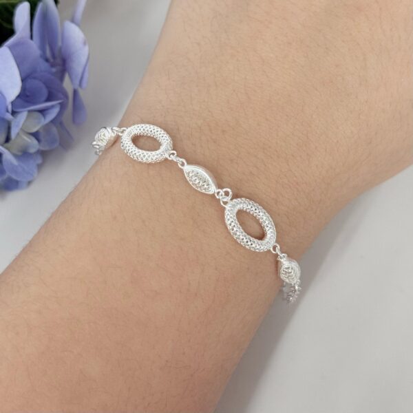 PULSEIRA OVAL / RENDA ITALIANA - PRATA 925