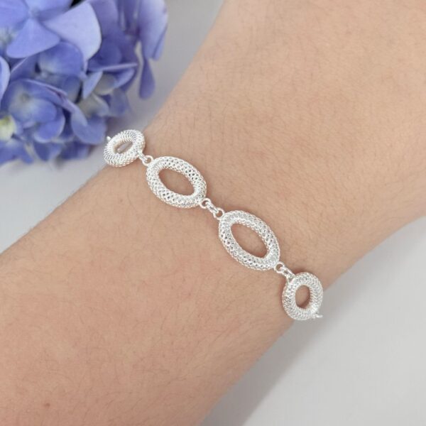 PULSEIRA OVAL / RENDA ITALIANA - PRATA 925