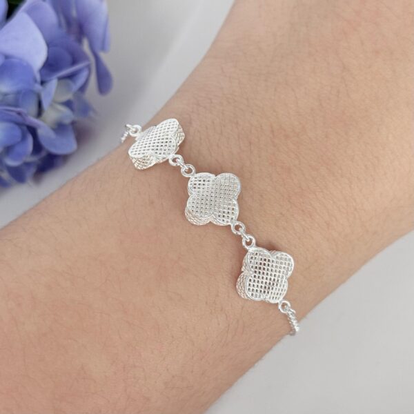 PULSEIRA TREVO / RENDA ITALIANA - PRATA 925