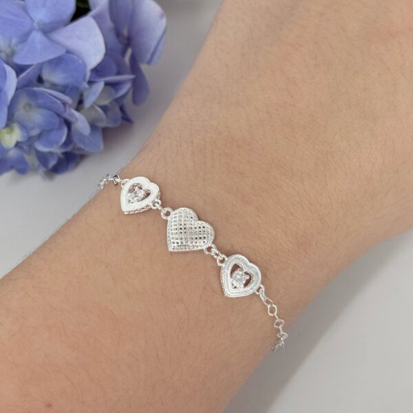 PULSEIRA CORAÇÕES COM ZIRCÔNIA /  RENDA ITALIANA - PRATA 925