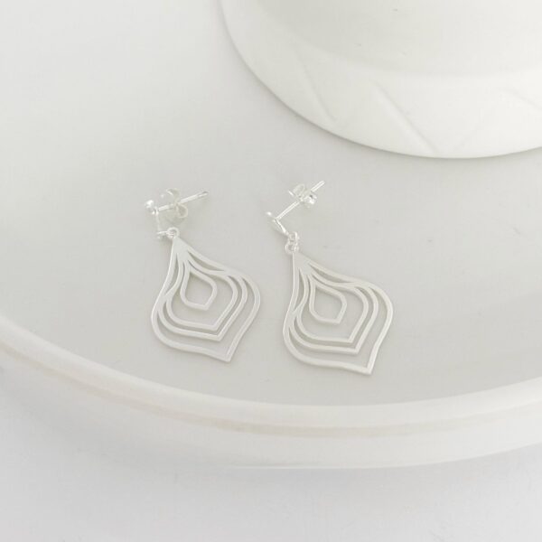 BRINCO ABSTRATO / CORTE A LASER - PRATA 925