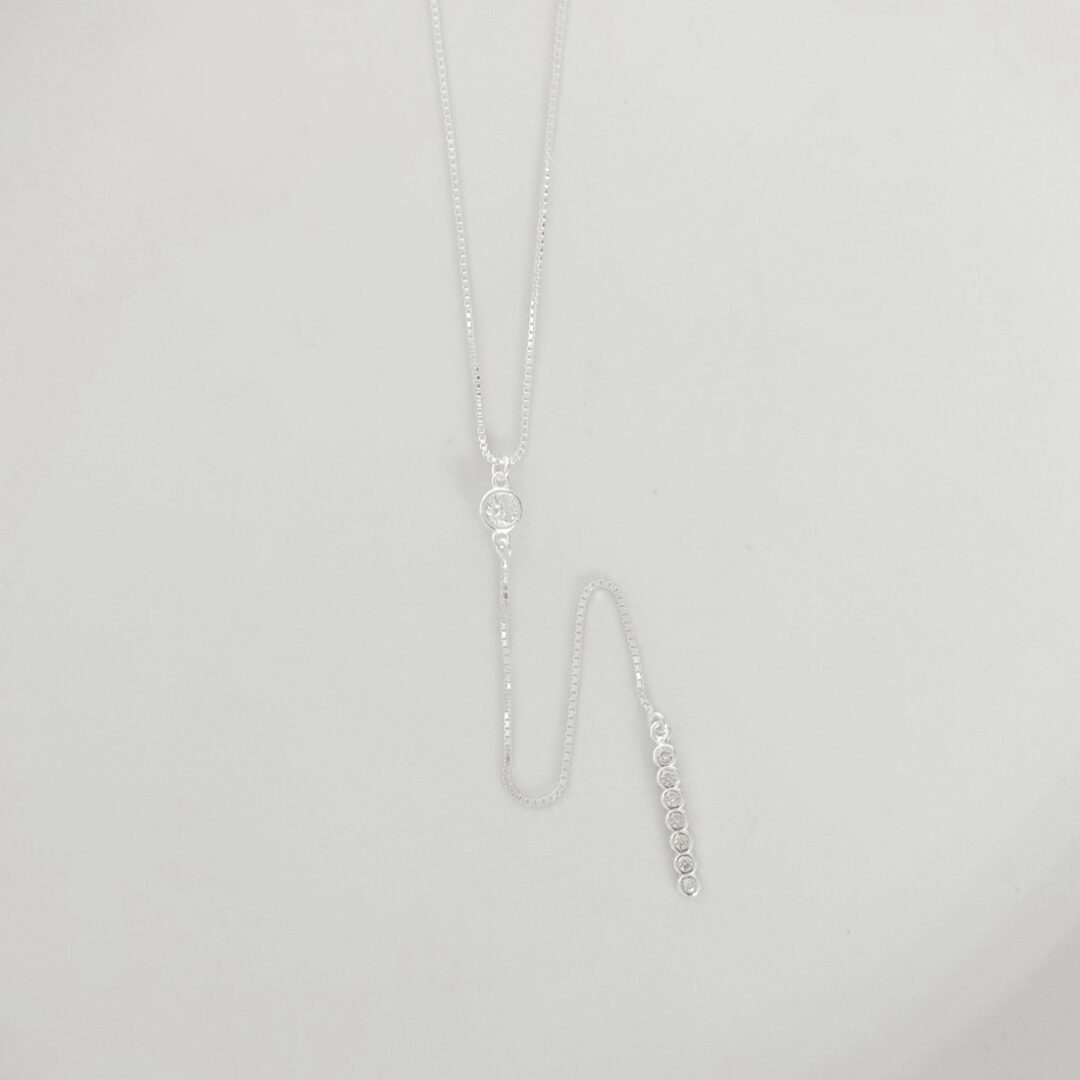 15345000673-whatsapp-image-2025-05-01-at-15-05-08.jpeg COLAR GRAVATINHA COM ZIRCÔNIA - PRATA 925