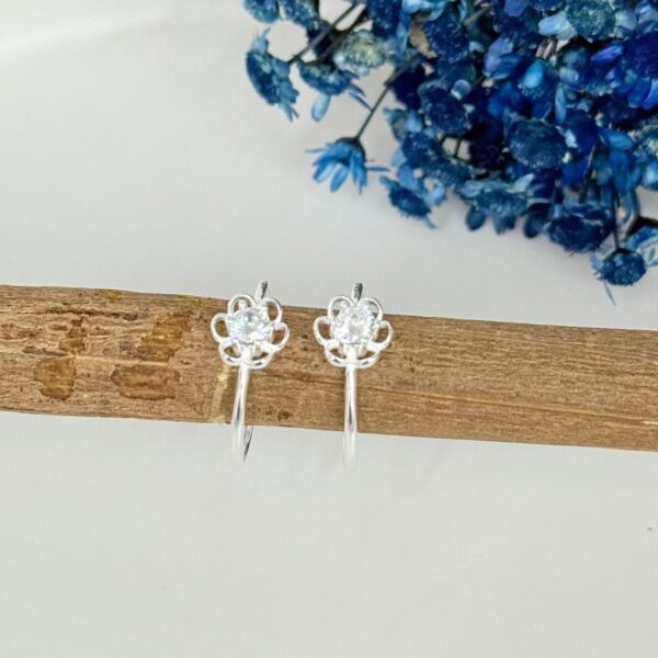 ANEL FLOR COM ZIRCÔNIA - PRATA 925