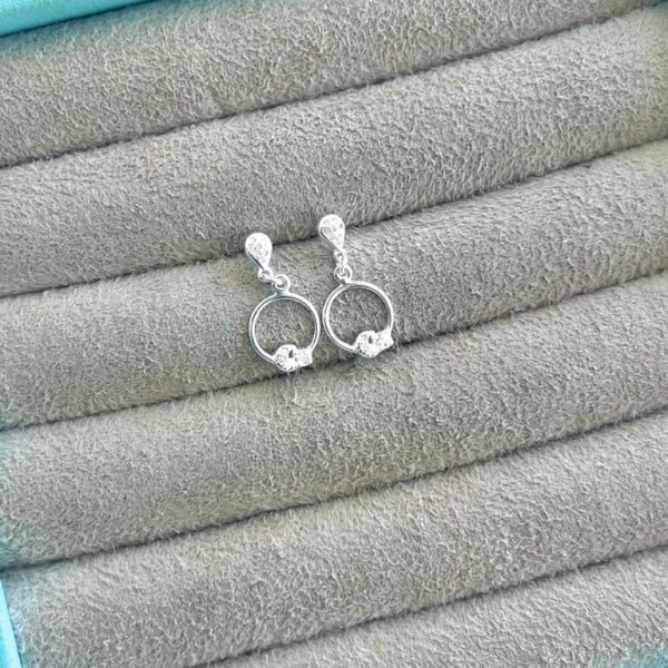 BRINCO CÍRCULO COM LUA E ZIRCÔNIA - PRATA 925