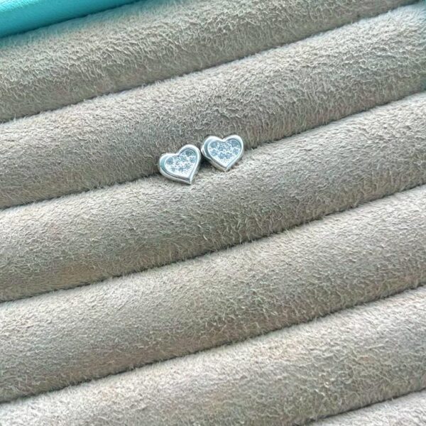 BRINCO CORAÇÃO CRAVEJADO G - PRATA 925