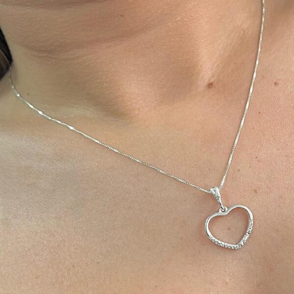 COLAR CORAÇÃO VAZADO - PRATA 925