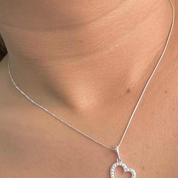 COLAR CORAÇÃO CRAVEJADO - PRATA 925