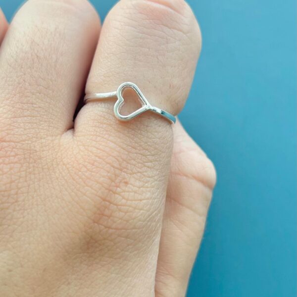 ANEL CORAÇÃO VAZADO - PRATA 925 - 20