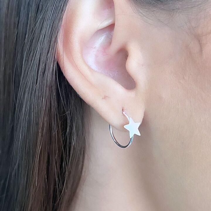 ARGOLA COM ESTRELA - PRATA 925