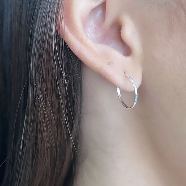 ARGOLA COM TARRAXA - PRATA 925