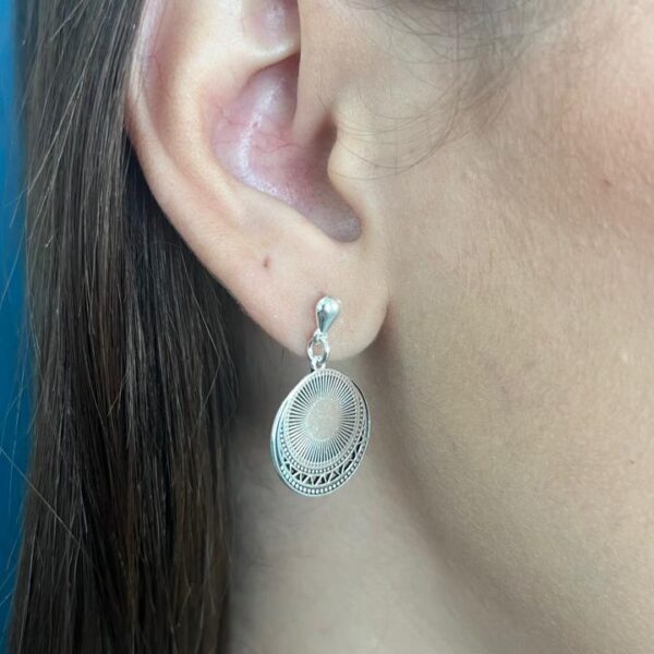 BRINCO REDONDO CORTE A LASER - PRATA 925