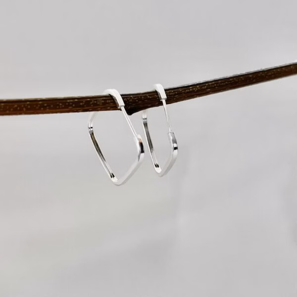 ARGOLA QUADRADA - PRATA 925