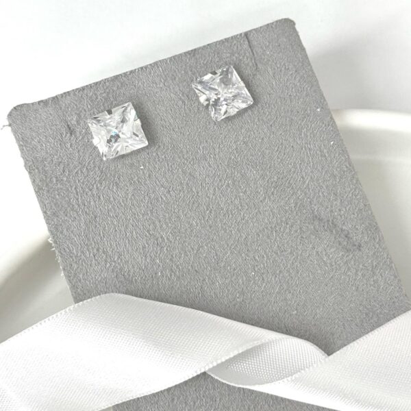 BRINCO ZIRCÔNIA QUADRADA - PRATA 925 - 10MM