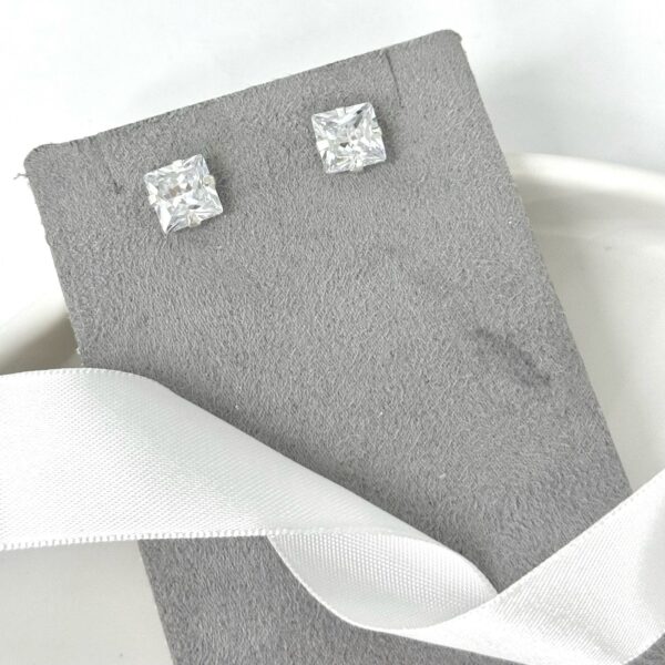 BRINCO ZIRCÔNIA QUADRADA - PRATA 925 - 9MM