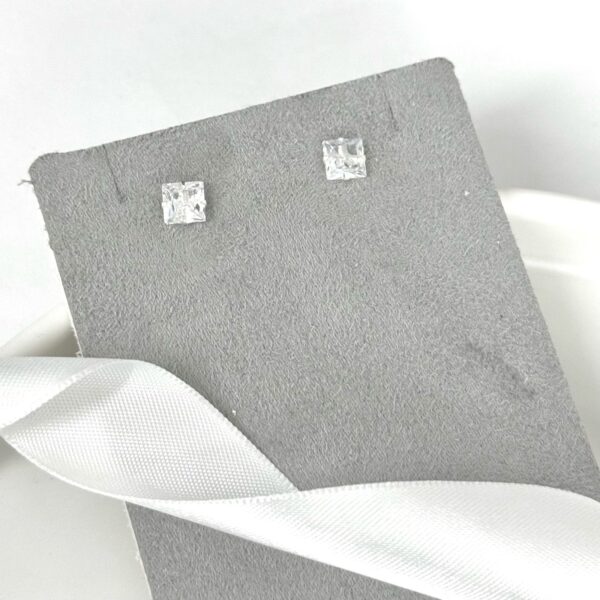 BRINCO ZIRCÔNIA QUADRADA - PRATA 925 - 6MM