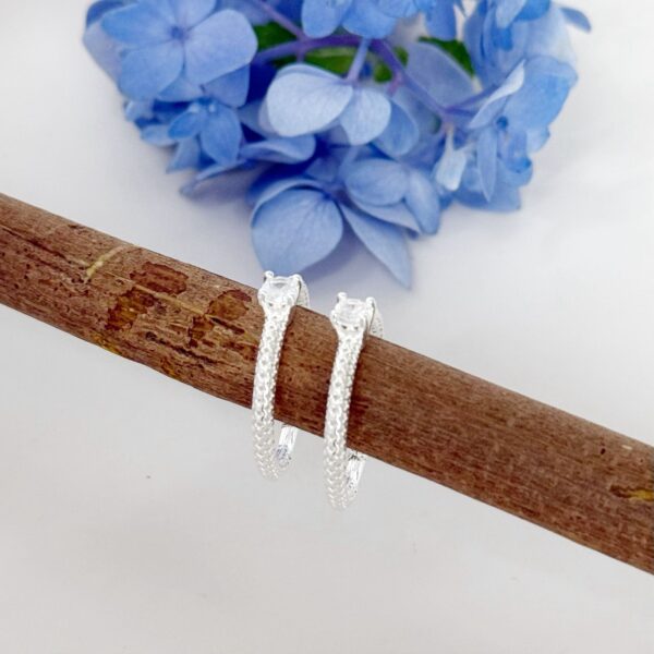 ANEL COM ZIRCÔNIA / RENDA ITALIANA - PRATA 925 - 21