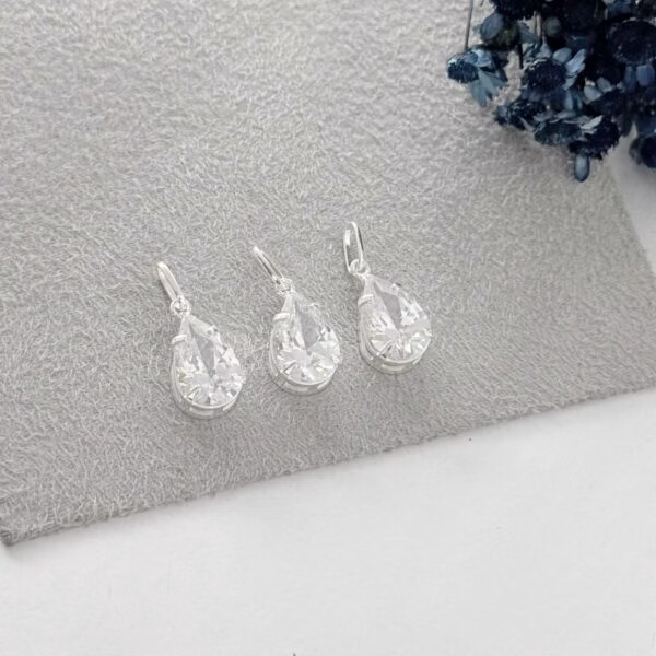 PINGENTE ZIRCÔNIA GOTA CRISTAL - PRATA 925