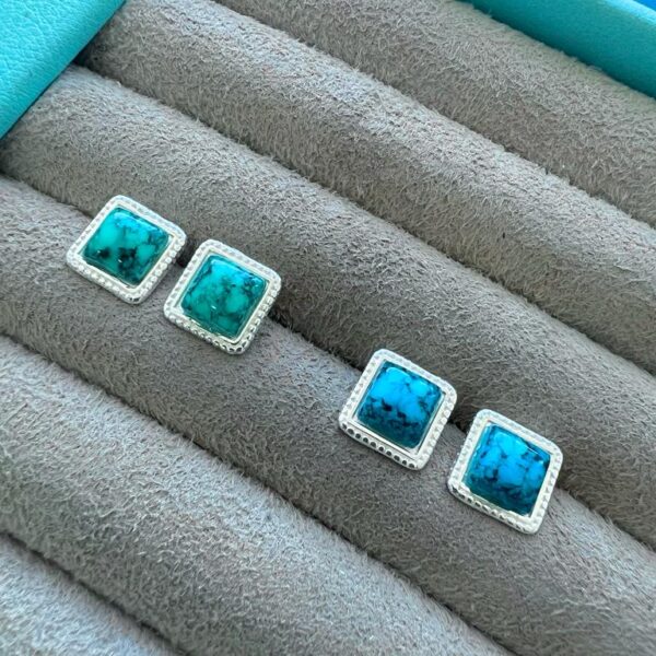 BRINCO PEDRA TURQUESA QUADRADA - PRATA 925 - AZUL