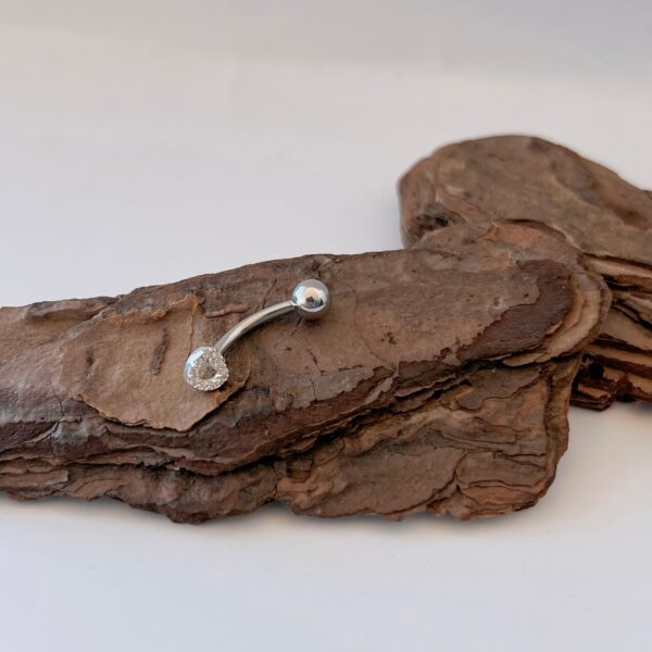 PIERCING UMBIGO CORAÇÃO CRAVEJADO - PRATA 925