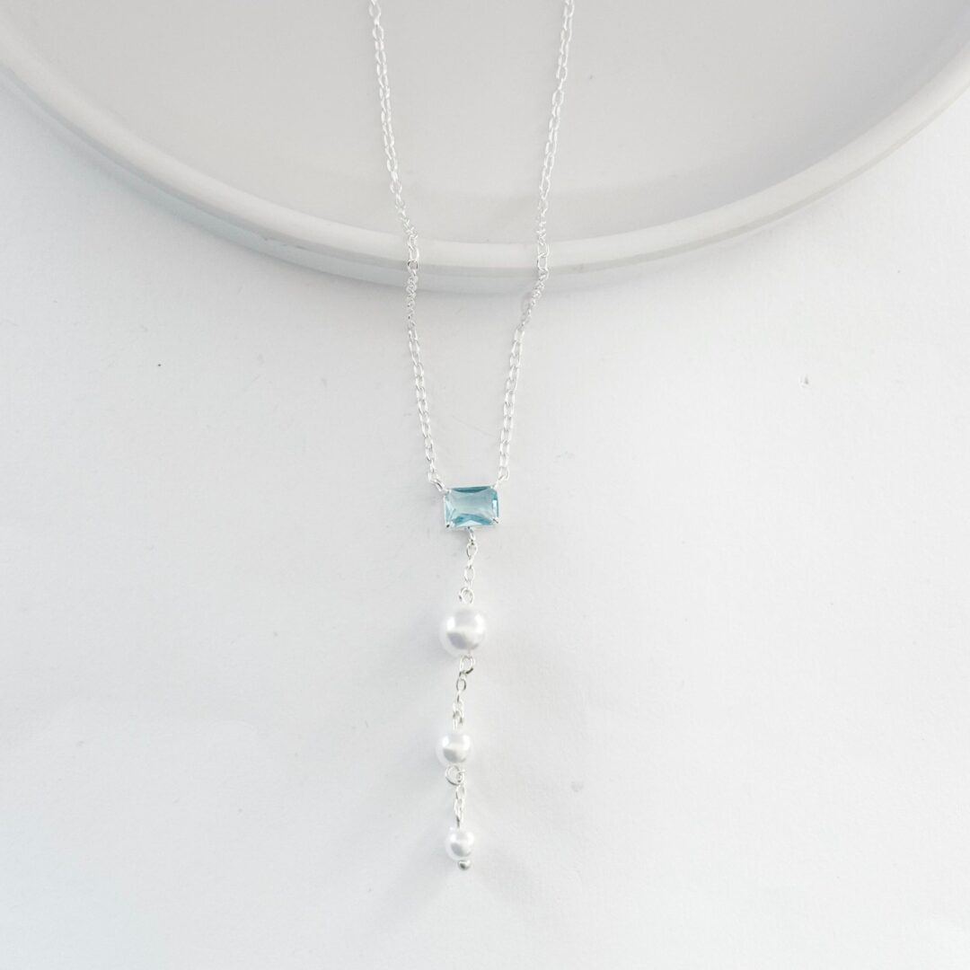 15316864137-whatsapp-image-2024-12-26-at-17-25-34-1.jpeg COLAR GRAVATINHA COM PERÓLAS - PRATA 925