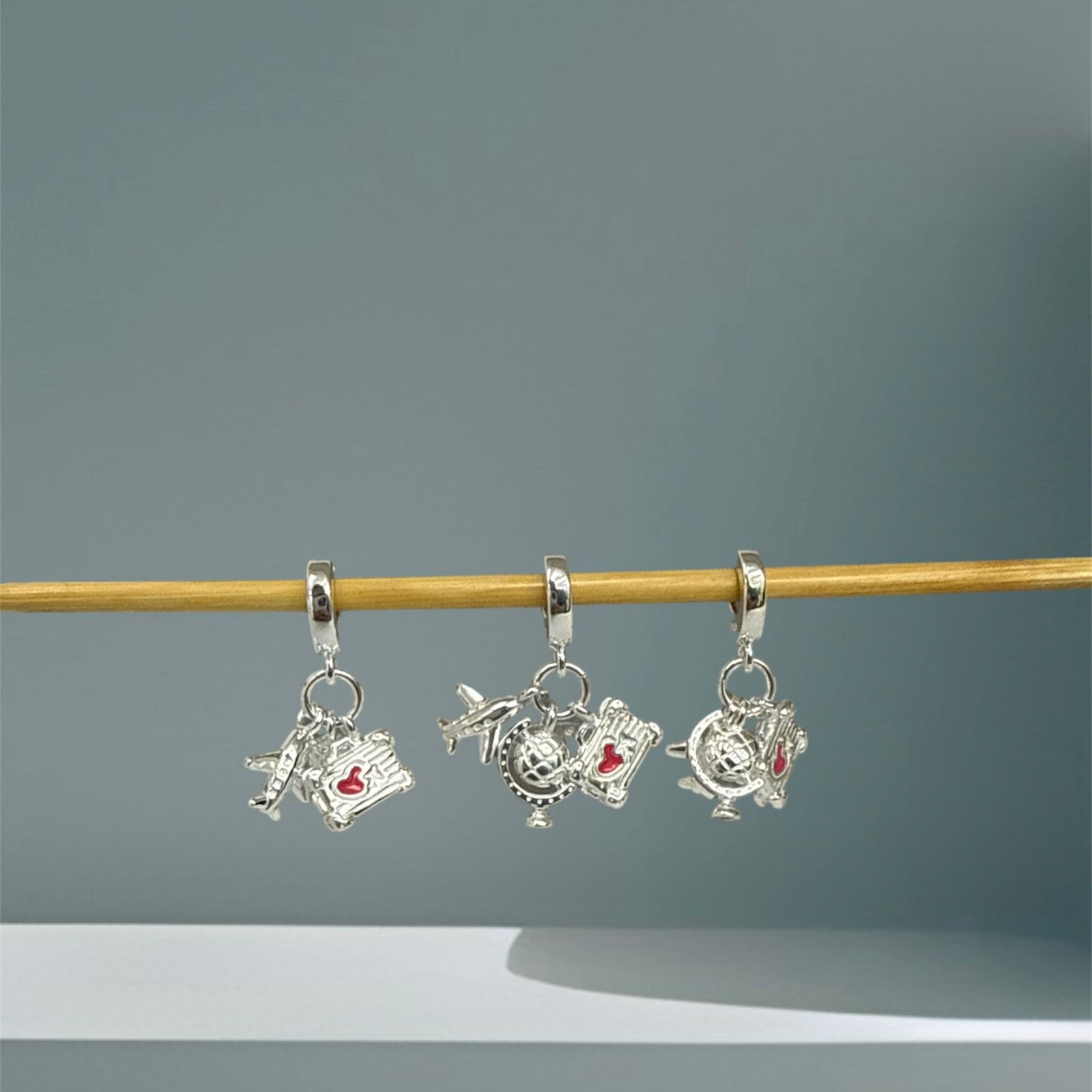 BERLOQUE AVIÃO / MALA /GLOBO - PRATA 952