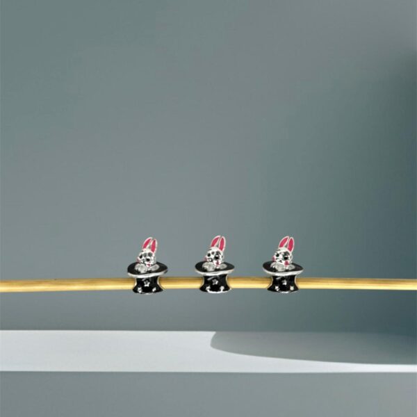 BERLOQUE COELHO NA CARTOLA - PRATA 925