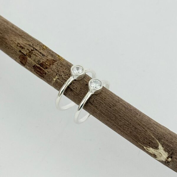 ANEL SOLITÁRIO REDONDO - PRATA 925