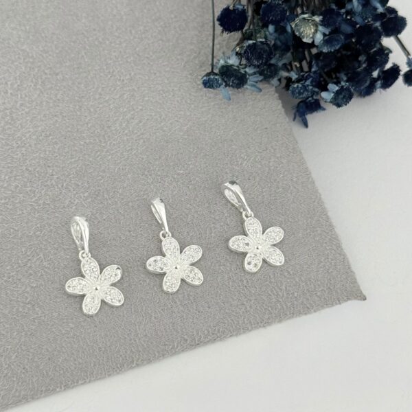 PINGENTE FLOR - PRATA 925