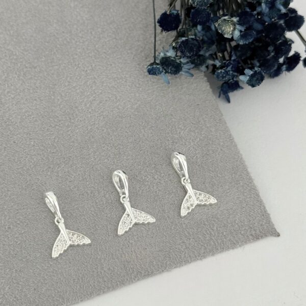 PINGENTE RABO DE BALEIA - PRATA 925