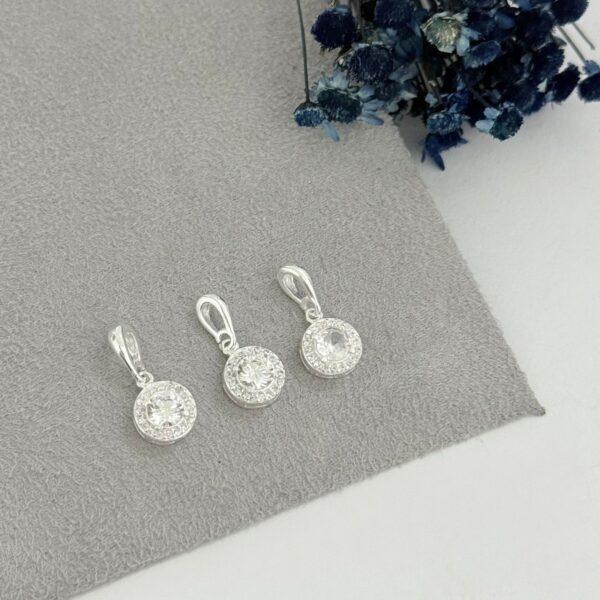 PINGENTE REDONDO CRAVEJADO - PRATA 925