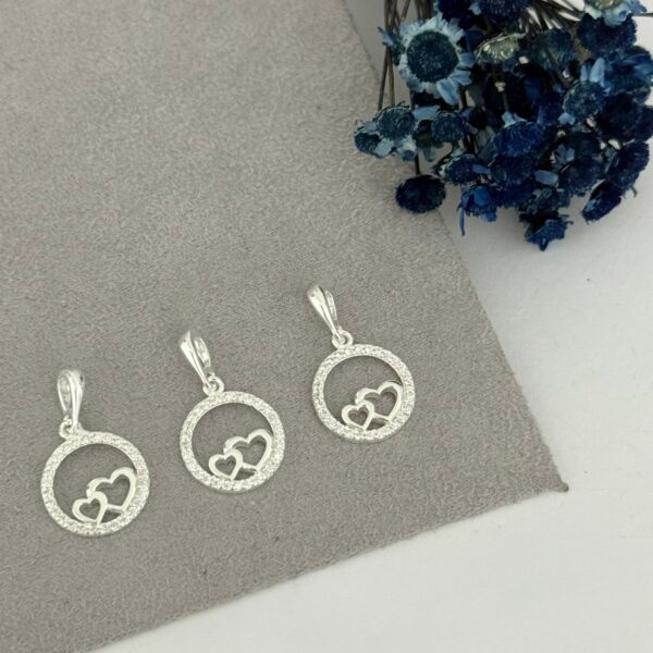 PINGENTE REDONDO CORAÇÕES - PRATA 925