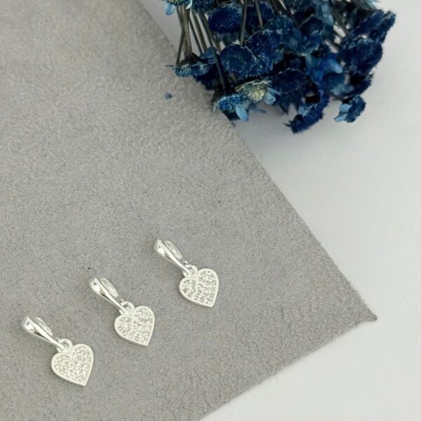 PINGENTE CORAÇÃO CRAVEJADO - PRATA 925