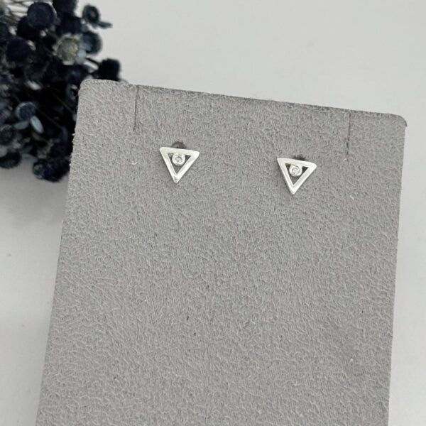 BRINCO TRIÂNGULO VAZADO - PRATA 925